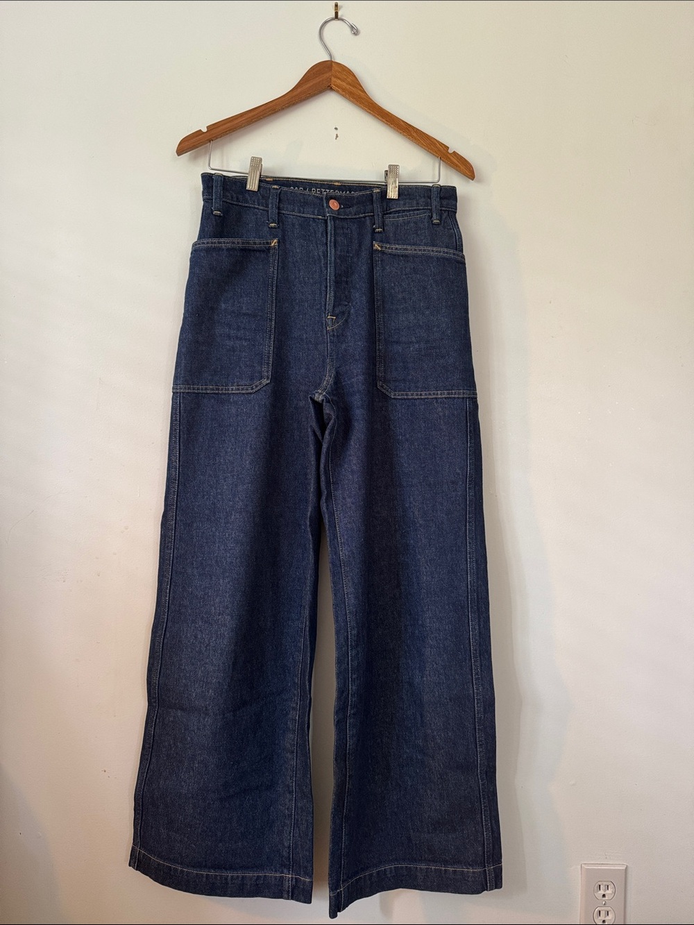 GAP Dark Indigo Wide Leg Jeans 28